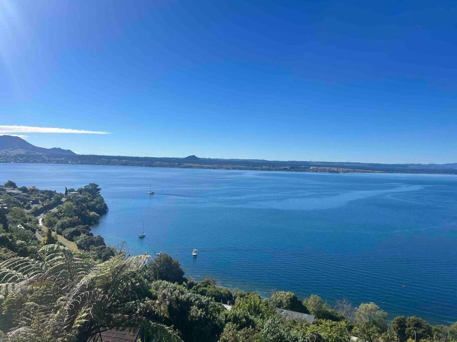 Willa Breathtaking Views Taupo Zewnętrze zdjęcie
